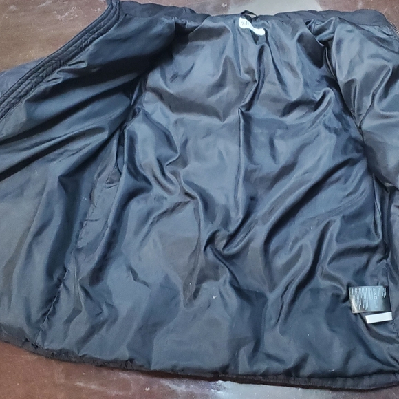 H&M Children's Black Puffer Jacket - Picture 5 of 7
